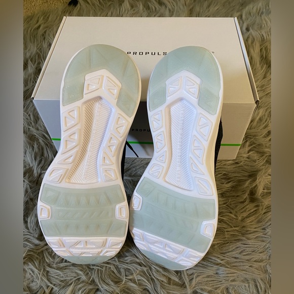 NWT APL technoloom breeze metallic black sneakers - Picture 4 of 8